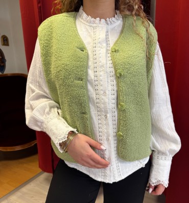 Gilet sans manche vert en S/M et M/L à 36€